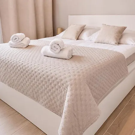 Apartman Baio Emerald *
